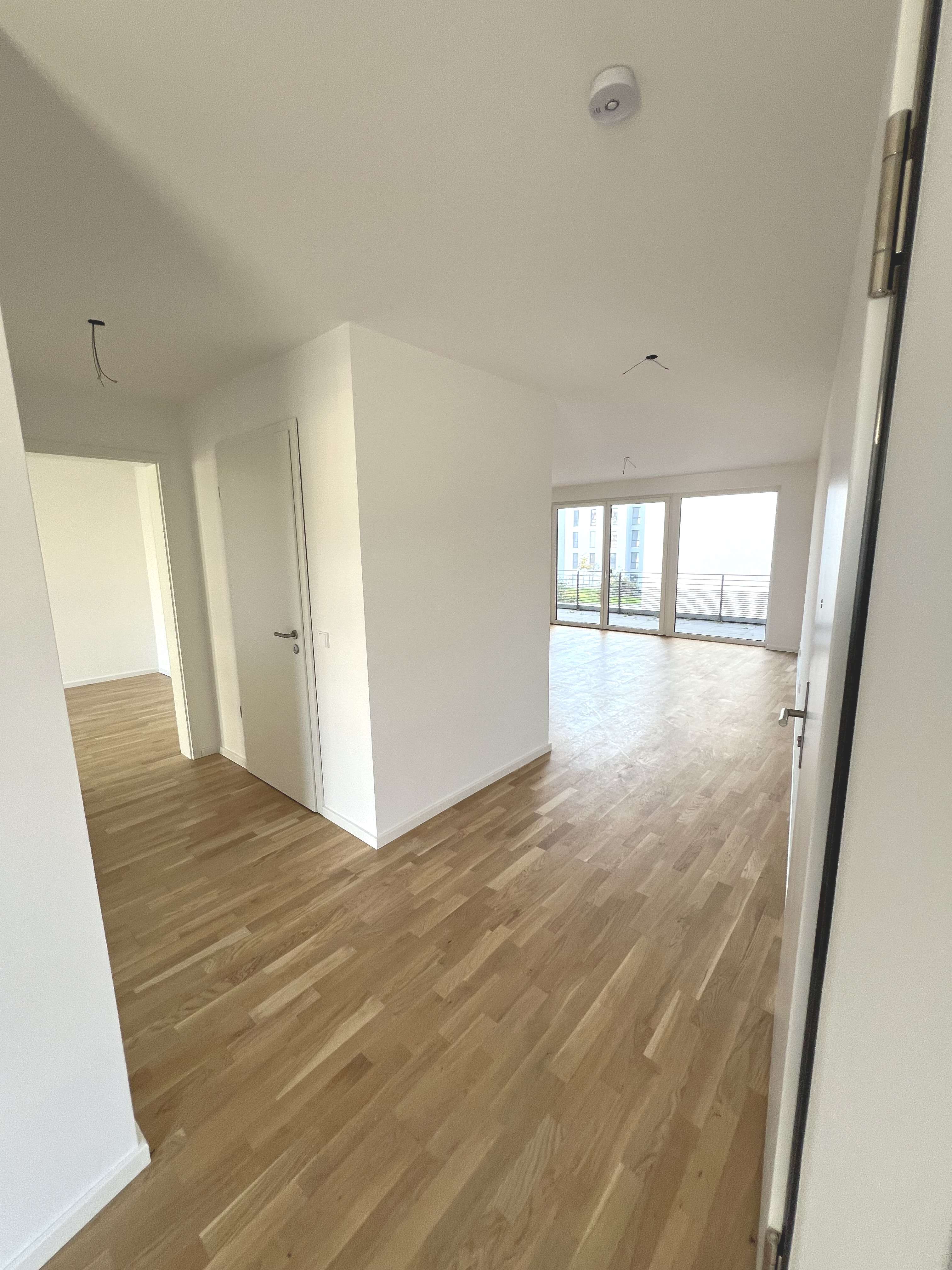 Großzügige Balkonwohnung mit TG-Stellplatz in Zentrumsnähe zu vermieten! Bild 7