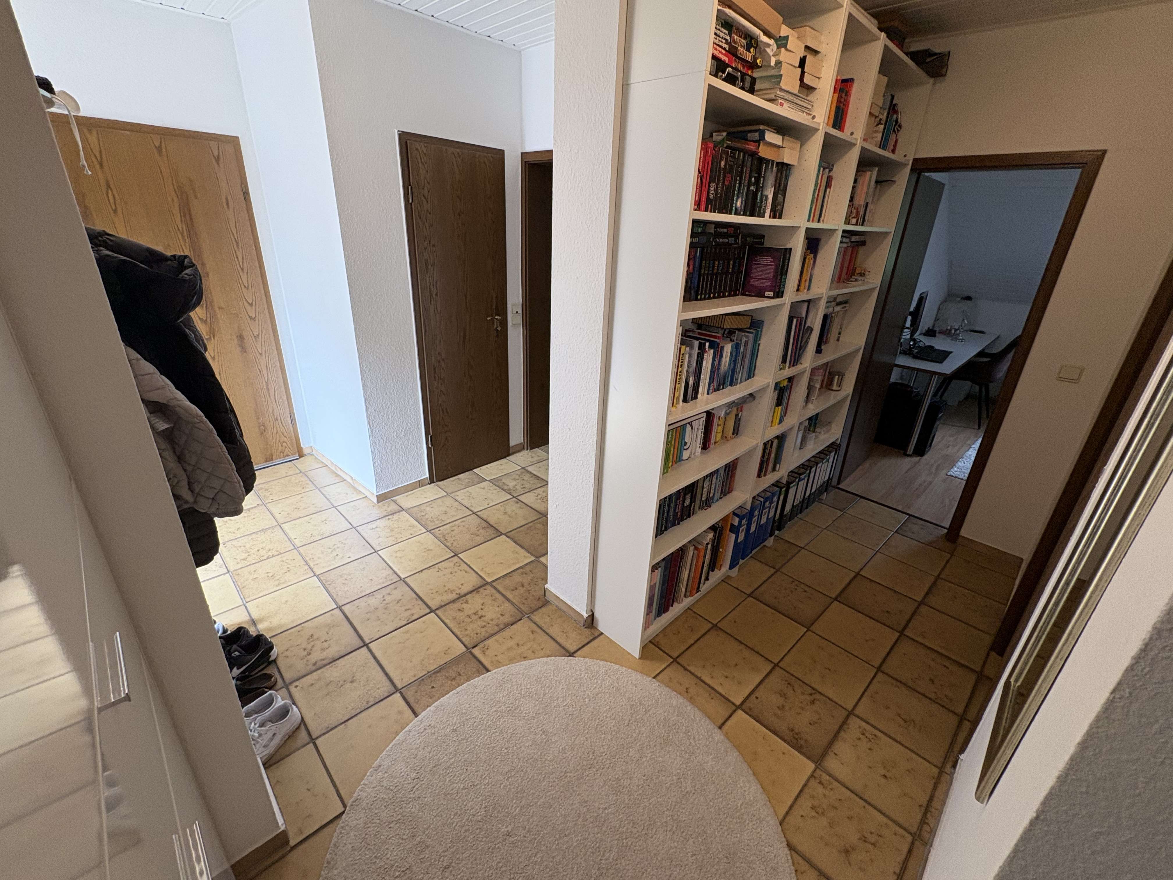 Bieterverfahren! Poppelsdorf - Attraktive 3 Zimmer DG-Wohnung mit Dachterrasse und TG Stellplatz